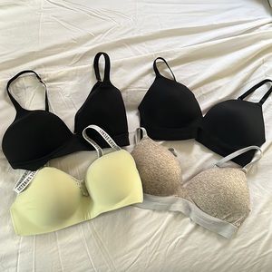 Victoria’s Secret bras size 36D